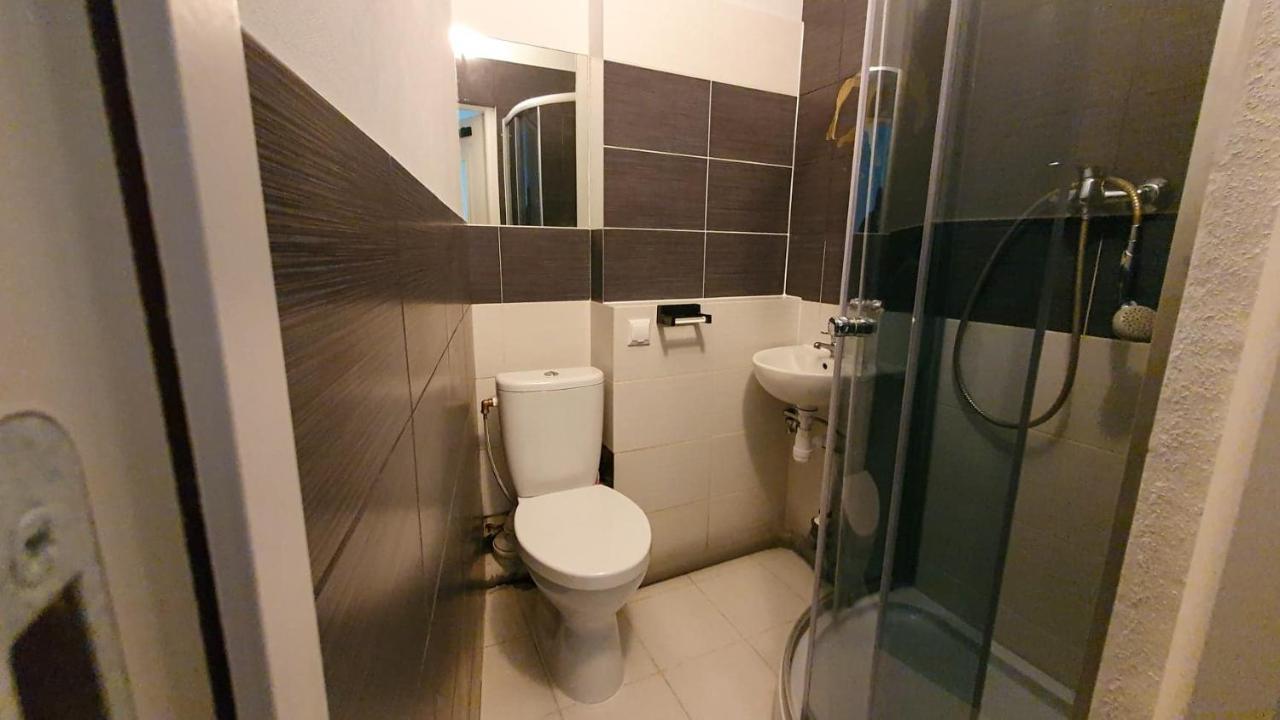 Pensjonat Dobranocka Wrocław Buitenkant foto